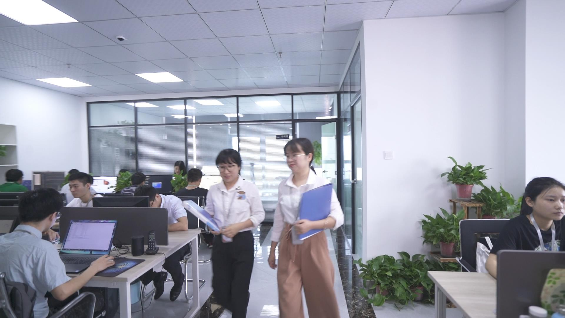 J9直营集团陪诊小程序开发怎么选？本土开发公司资质与定制服务详解